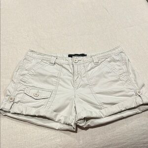 Calvin Klein Jeans Women's Cream Cargo Shorts size 8